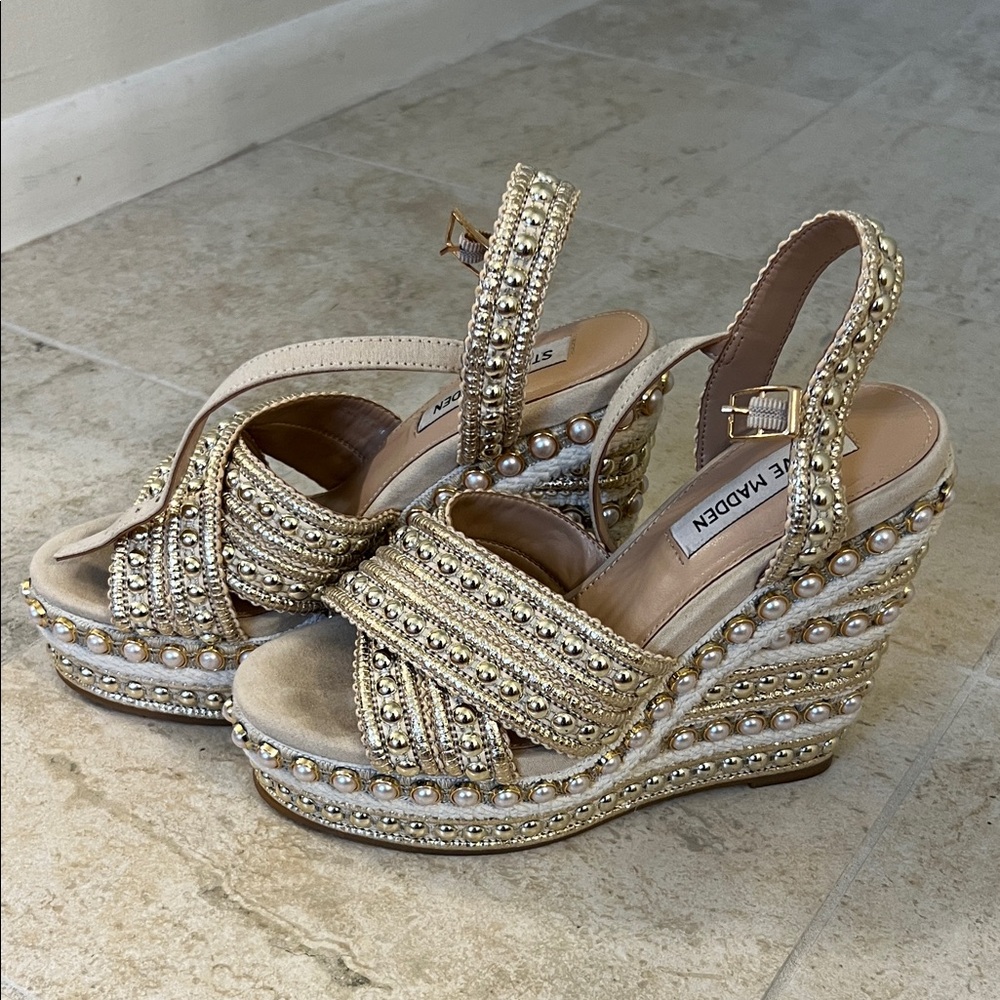 Steve Madden Women's Juniper Raffia Platform Wedge Sandals in gold 7